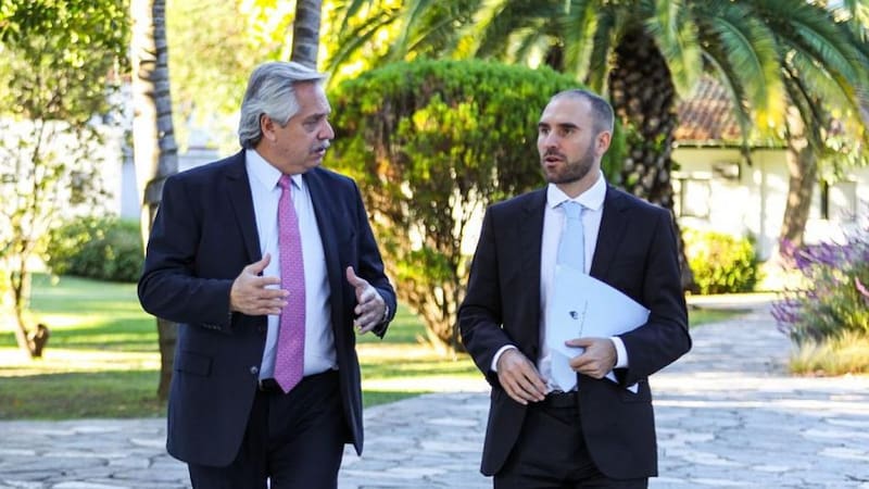 El presidente Alberto Fernández y el ministro de Economía, Martín Guzmán, atentos a bajar la inflación antes de las elecciones