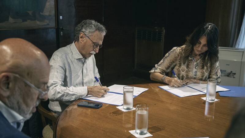 El ministro de Salud, Mario Lugones, junto a su segunda, María Cecilia Loccisano