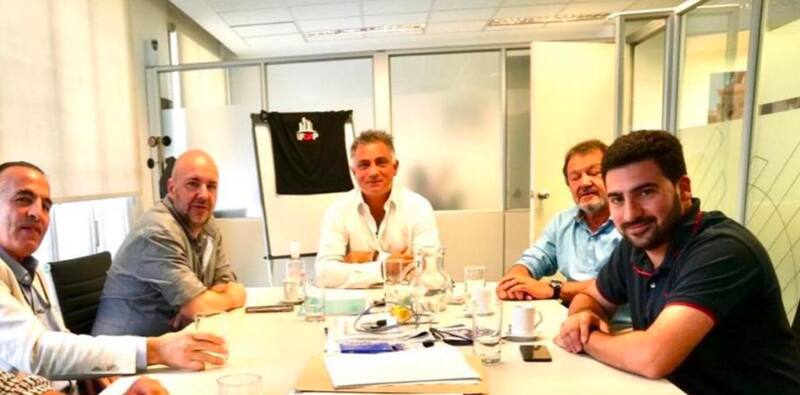 Egüen, en enero, junto a Pareja