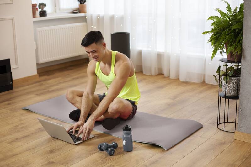 Entrenar todo el cuerpo es posible sin necesidad de equipamiento especial. (Fuente: Freepik)