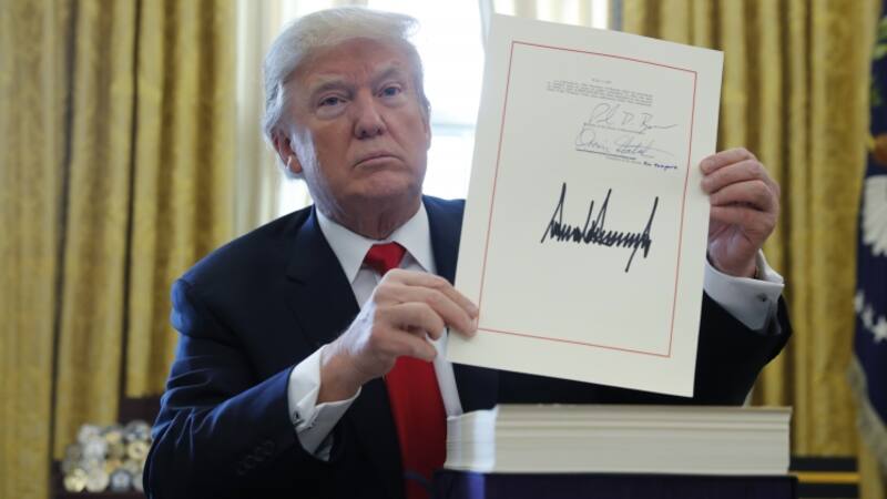 El presidente Donald Trump, el día que firmó la reforma tributaria por u$s 1,5 billones