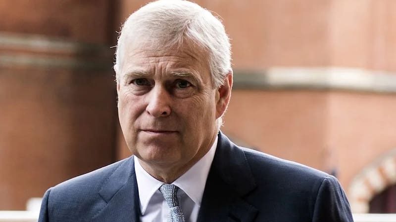 El contrato de arrendamiento por el que vive en Royal Lodge establece un alquiler simbólico de un grano de pimienta al año desde 2003.