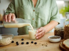 Esta es la leche de solo 30 calorías que es baja en acidez, regula la presión arterial y controla los niveles de azúcar en sangre