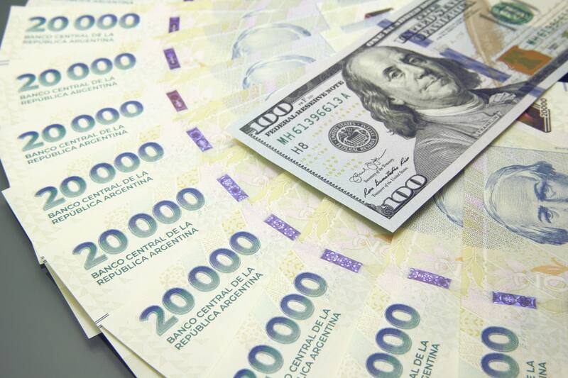Qué pasará con el dólar y las tasas después de octubre, según el Gurú del Blue