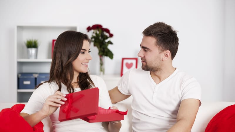 Repetí la frase con fe mientras la vela está encendida, potencia la conexión con el Universo. (Foto: Freepik)