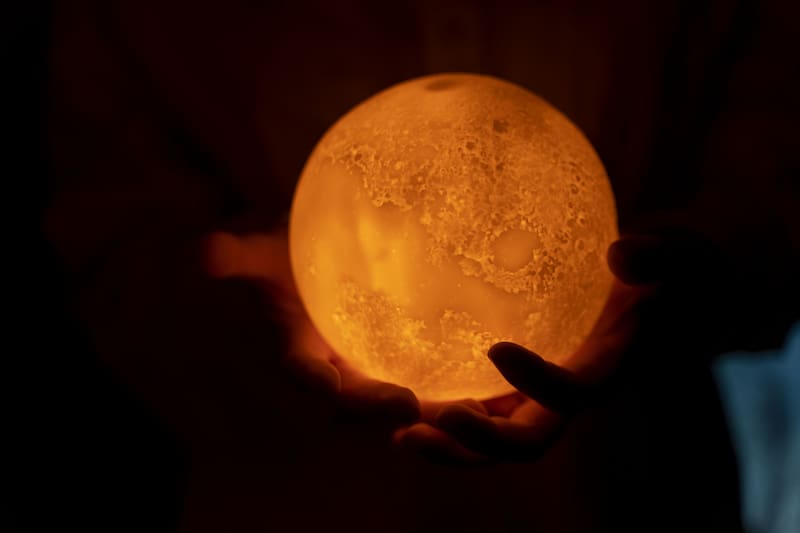 Algunos signos del zodíaco son más sensibles a los efectos de Mercurio retrógrado que otros. Fuente: Freepik.