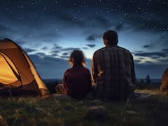 El estado que tiene el cielo más oscuro de todo Estados Unidos y atrae a miles de turistas por un fenómeno astronómico