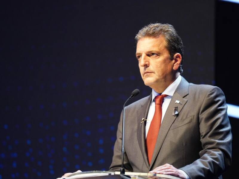 Con Sergio Massa en segunda vuelta, el Gobierno tendría incentivos para controlar el tipo de cambio.