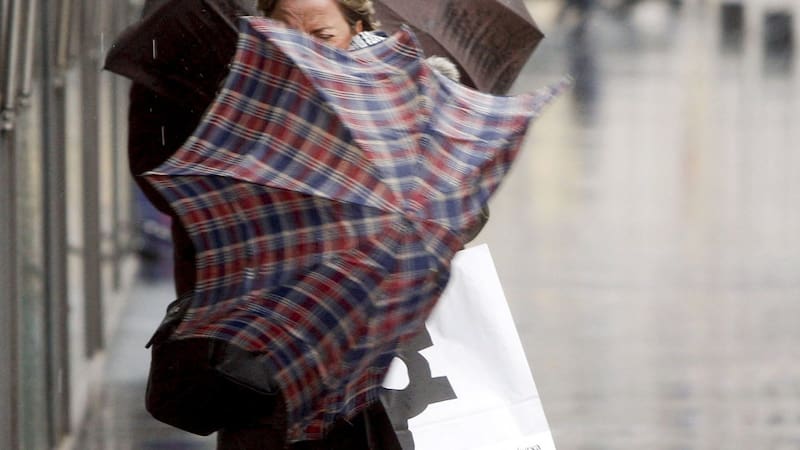 Preemergencia | Una fuerte tormenta con vientos huracanados afecta a varias provincias: ¿cuáles son las zonas con en alerta por lluvias intensas?