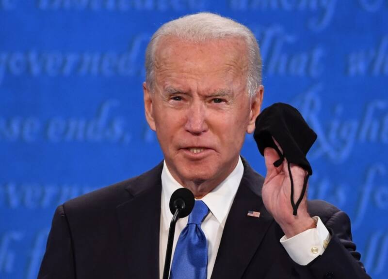 A diferencia de Trump, Biden exhortó a usar el barbijo y a la vacunación contra el coronavirus