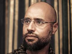 Un grupo armado libio afirma haber liberado al hijo de Gadafi, Seif Al Islam