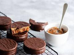 A pesar de la caída del consumo, los alfajores resisten a las crisis