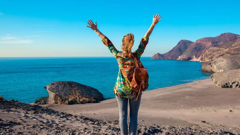 Este es el pueblo más feliz de España: disfruta del mejor clima, playas de ensueño y exquisita gastronomía-