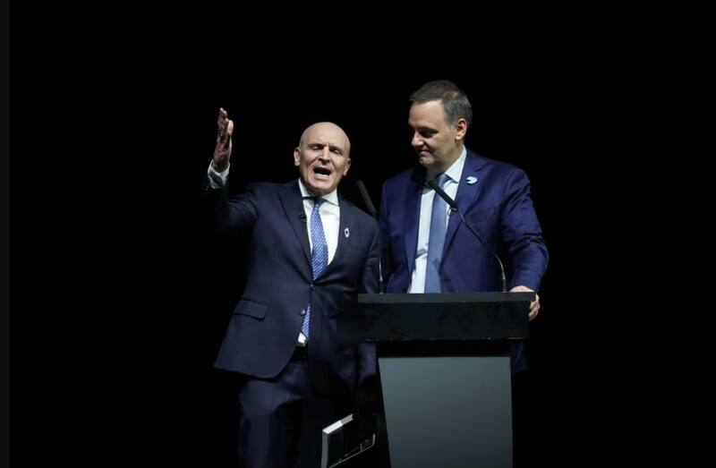 José Luis Espert y Manuel Adorni en la presentación del libro de Javier Milei el año pasado.