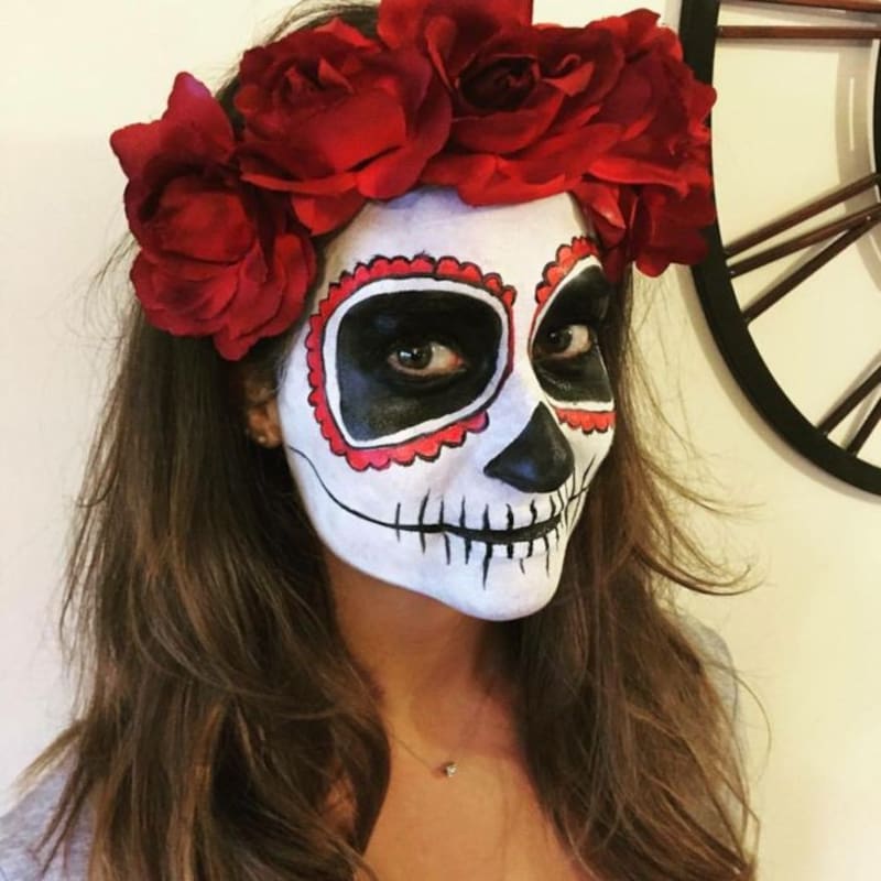Puedes maquillarte de Catrina para conmemorar el Día de Muertos. Fuente: archivo