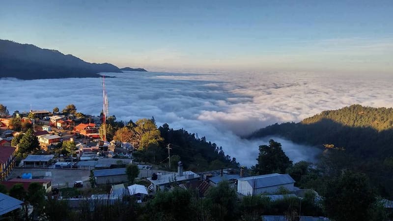 En San José del Pacífico se puede observar perfectamente el mar de nubes. Foto: Wikimedia Commons.