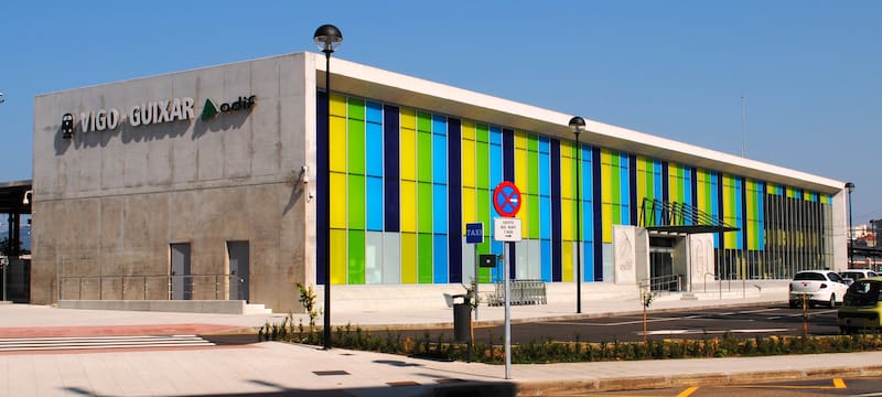 El tren une la estación de Vigo, España, con la de Oporto, Portugal. (Imagen: Wikimedia Commons / HombreDHojalata)