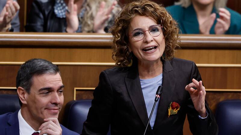 Los seguros médicos permiten a los autónomos deducir hasta 1500 euros en su declaración.