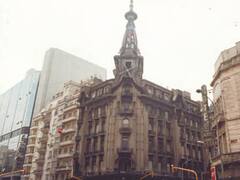 El suplicio de la confitería El Molino se extiende con De Vido a cargo de la restauración