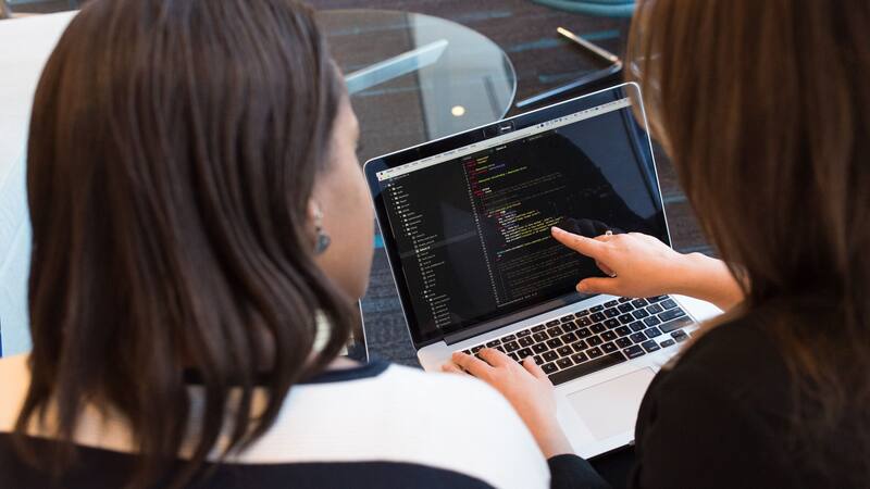 Genios españoles encuentran el Santo Grial de la informática y podrían solucionar todos los problemas tecnológicos.