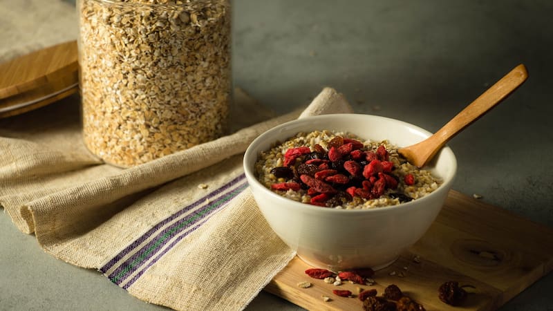 Cocinar avena en microondas es una solución práctica para las mañanas ocupadas.
