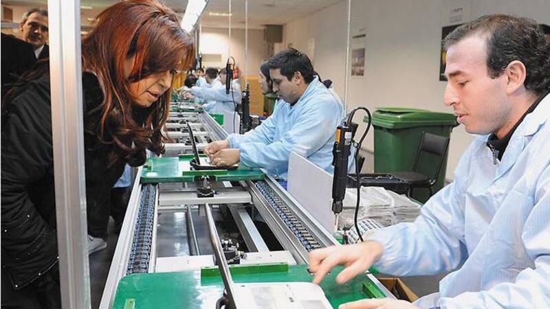 Otros tiempos: Banghó anunciaba con Cristina que triplicaba en 2011 su capacidad productiva en su planta