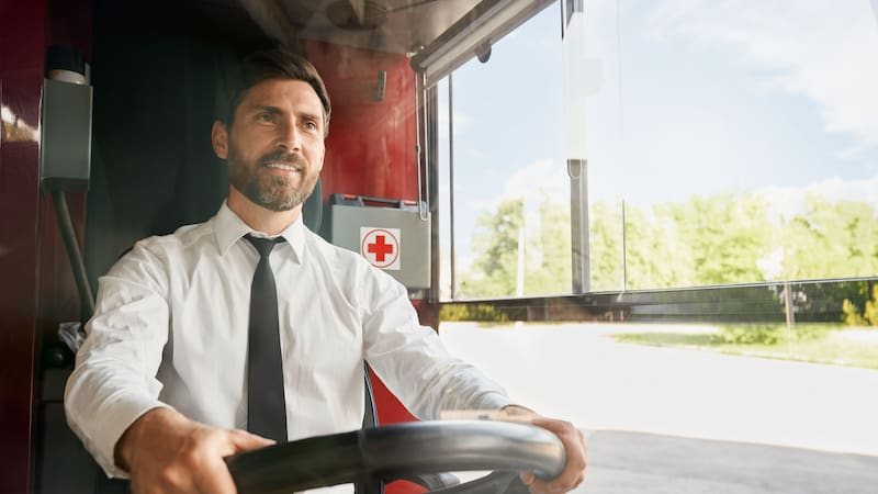 Para inscribirse en las ofertas de trabajo de Alsa, es necesario cumplir con ciertos requisitos como el permiso de conducir adecuado y la tarjeta de tacógrafo.