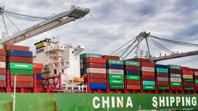 Trump volvió a arremeter nuevo contra China, al que calificó como "el mayor abusador de todos".