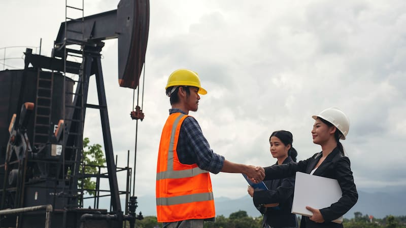 Las reservas de petróleo en este país, aunque modestas, son significativas en el contexto regional.