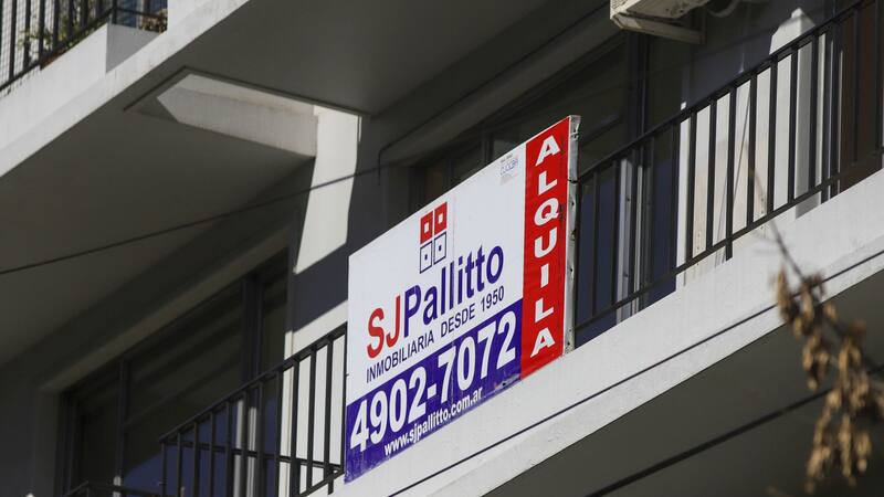 Los alquileres de los departamentos de tres ambientes subieron 250% en un año