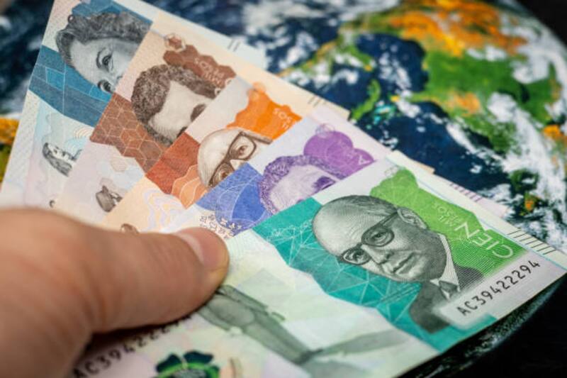 La Asociación Nacional de Instituciones Financieras presentó una nueva propuesta, sugiriendo un incremento del 6%.