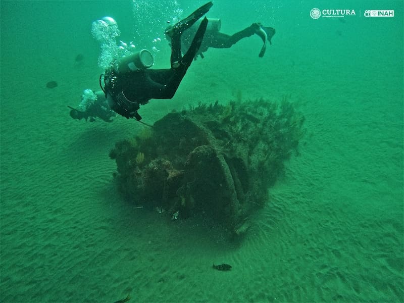 Barcos y hallazgos en el fondo del mar. Fuente: INAH.