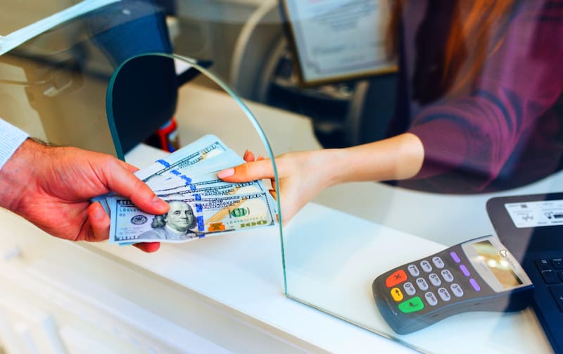 Durante los cuatro días del fin de semana largo, algunas operaciones bancarias estarán restringidas.