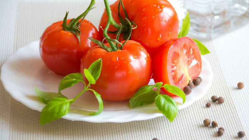 Alargar la vida útil de los tomates también significa ahorrar dinero en compras.