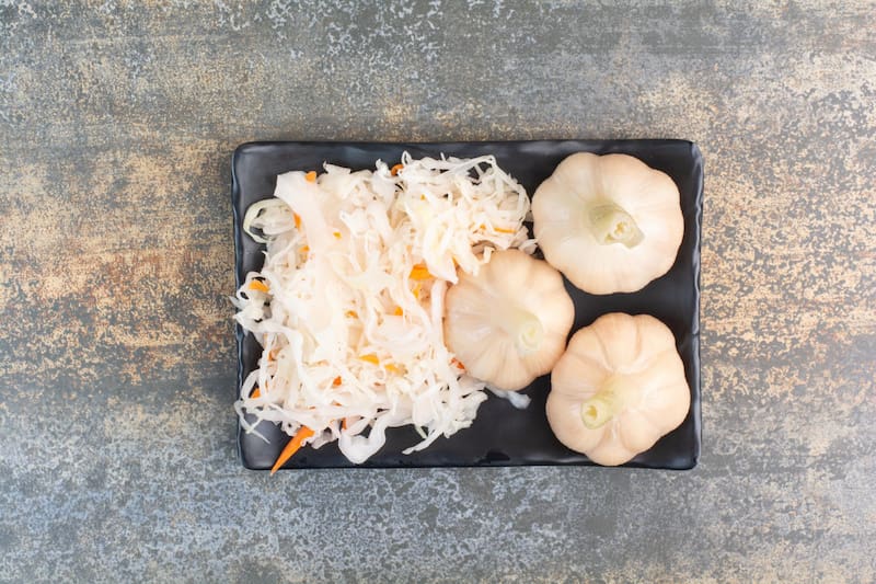 Cómo cortar el ajo. Fuente: Freepik.