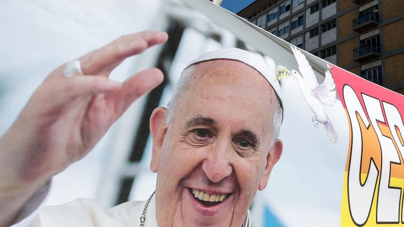 El papa Francisco pasó una noche tranquila y se despertó poco después de las ocho.