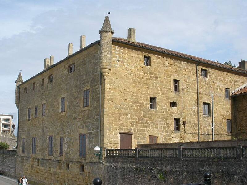 Palacio de Narros (foto: Wikipedia).