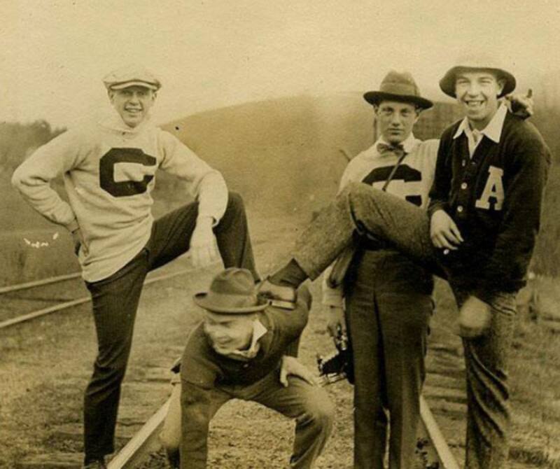 Los hermanos Will y Abe Feinbloom heredaron el negocio de su padre, Simon, en 1922.