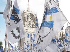 17 de Octubre: después de cancelar el acto, Alberto llama al peronismo a movilizarse