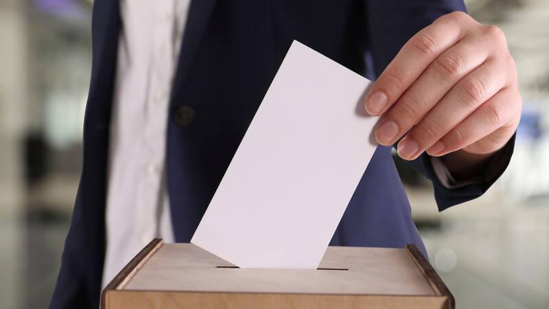 El Gobierno cambia las reglas para votar: el presidente quiere hacerlo oficial antes de las elecciones.