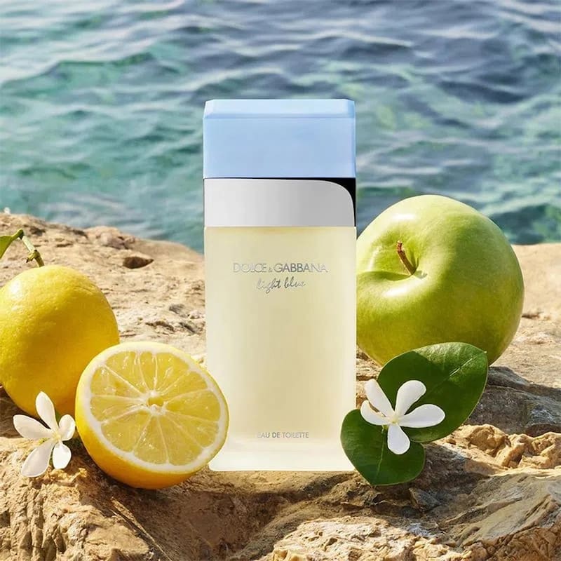 Este es el original: el perfume de mujer Light Blue Eau de Toilette de Dolce & Gabbana (Foto: dolcegabbana.com)