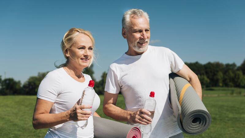 Practicar deportes después de los 50 años mejora la salud cardiovascular