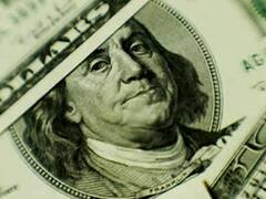 El dólar no detiene la carrera alcista y trepa a $ 4,24 en la city porteña