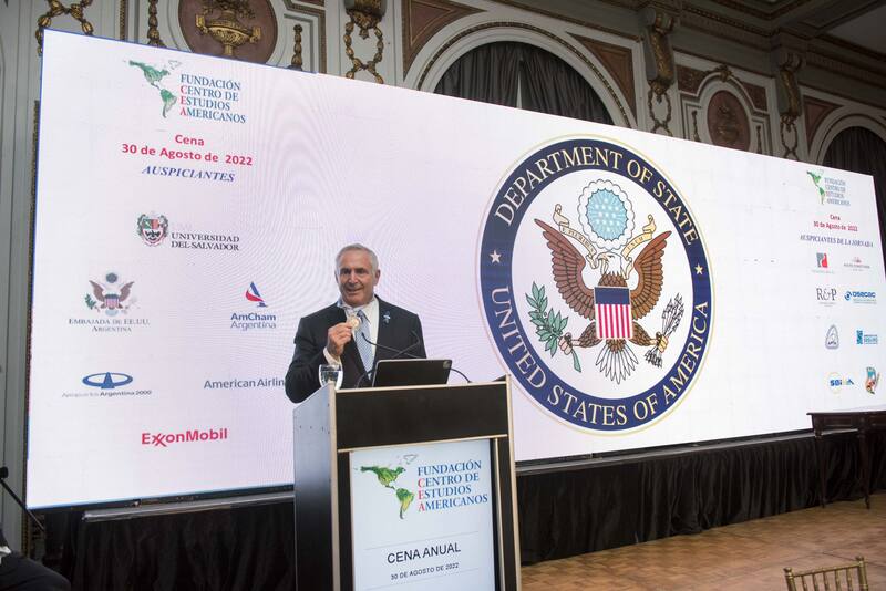 El embajador de Estados Unidos, Marc Stanley, durante su mensaje en el CEA