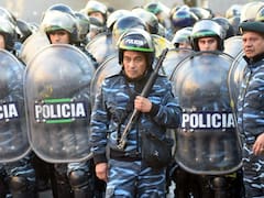 Desalojaron la planta de PepsiCo: incidentes, heridos y denuncias de represión policial