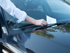 Estas son las razones por las que el copiloto puede ser multado con hasta 500 euros, según la DGT