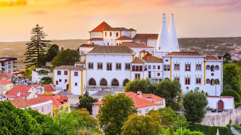 Escapada mágica: descubre Sintra, el tesoro oculto a media hora de Lisboa que te encantara.