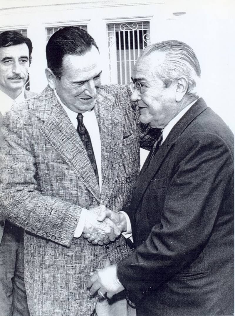 El histórico abrazo Perón-Balbín se produjo en 1972
