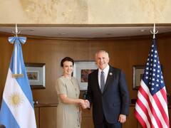 Giro al Atlántico, nexos comerciales y un realineamiento con la 'internacional libertaria'