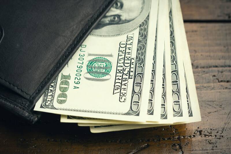 La tecnología NFC permite que dos dispositivos intercambien información al acercarse entre sí. Foto: Archivo.